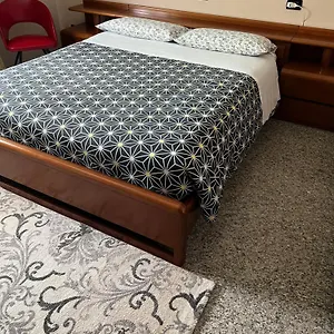 Amy E Julie Bed & Breakfast Badia Polesine